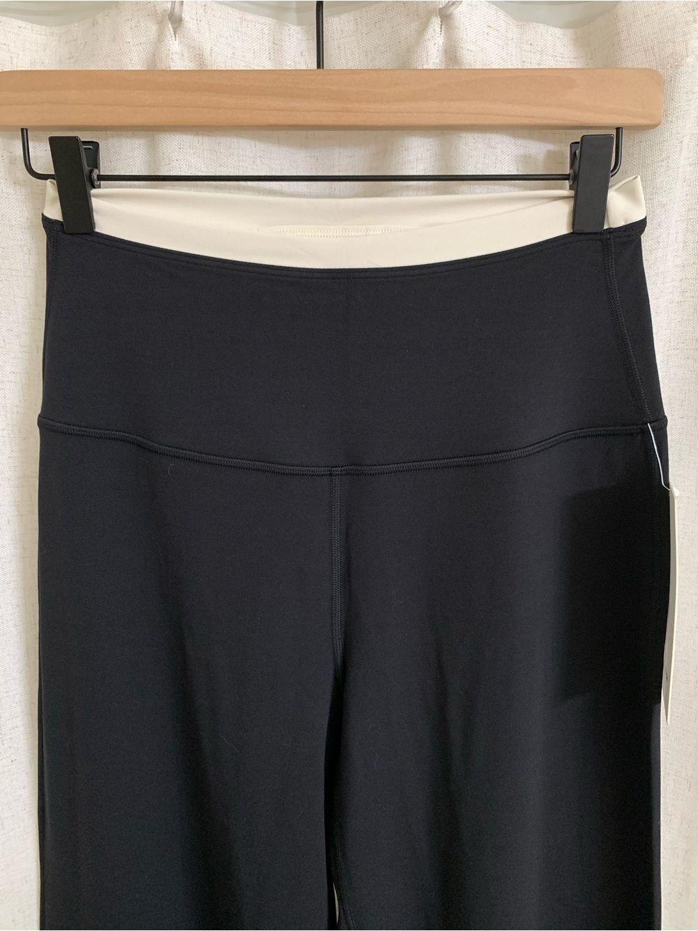 lululemon Align Side-Slit SHR Black Wide-Leg Yoga Pant Ivory Waistband 6 - Picture 5 of 11